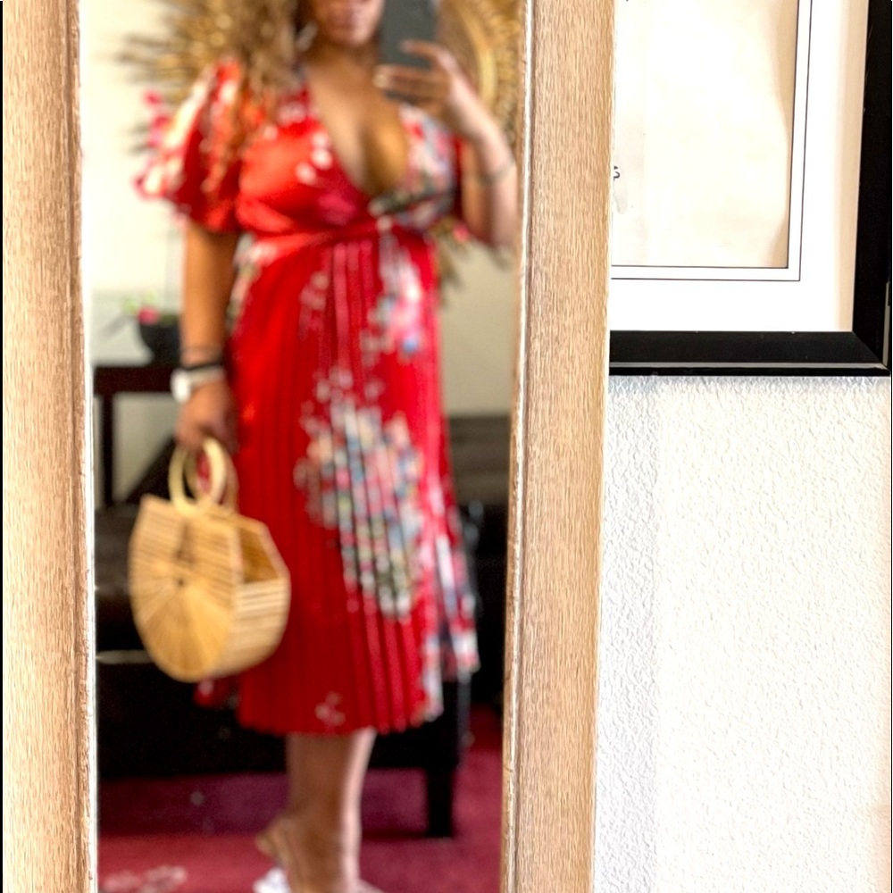Pretty Little thing Asian red dress.